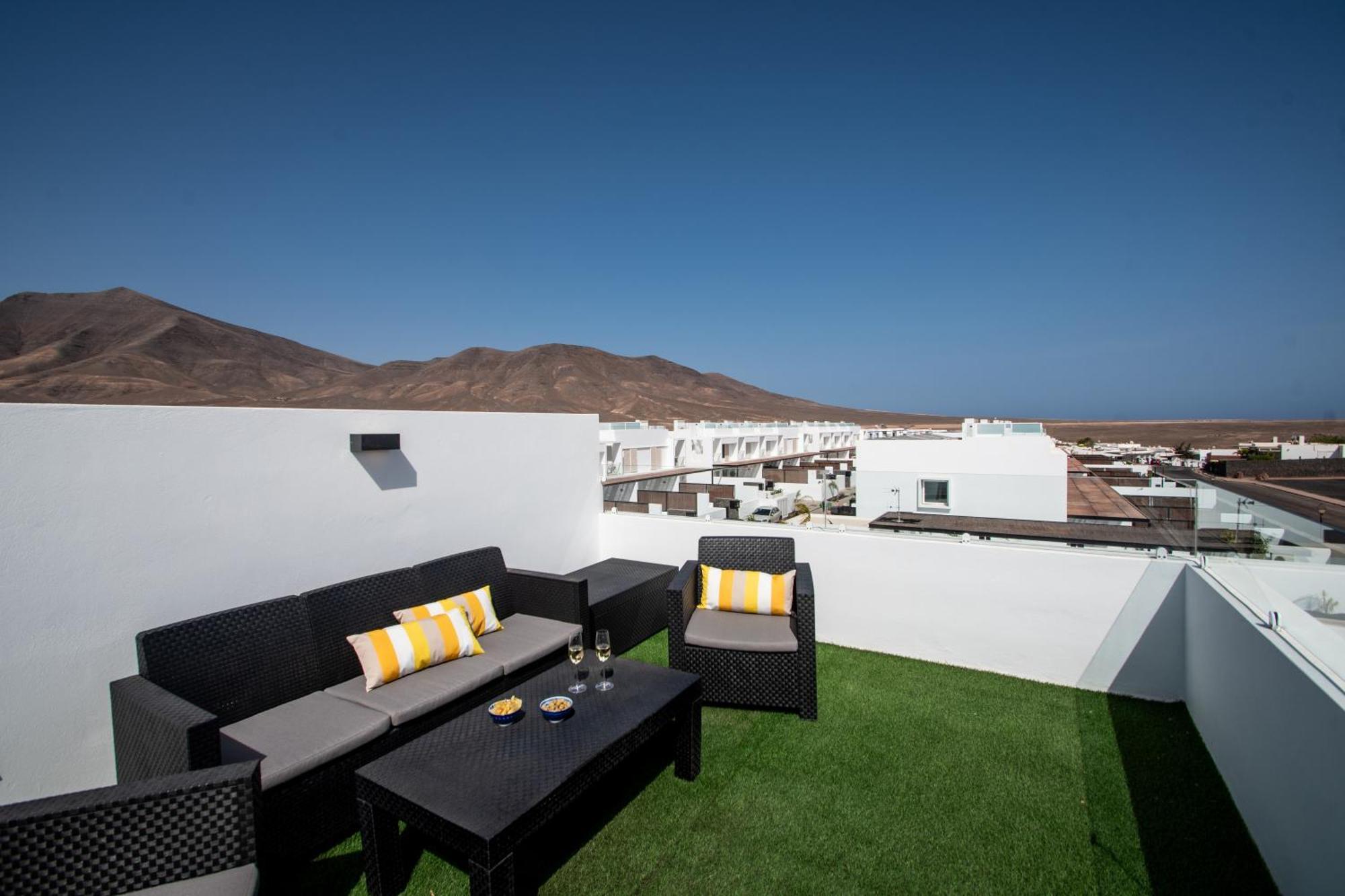 Serena Villa 38 - Heated Pool, Sea Views, Ac, High Speed Internet Playa Blanca  Eksteriør billede